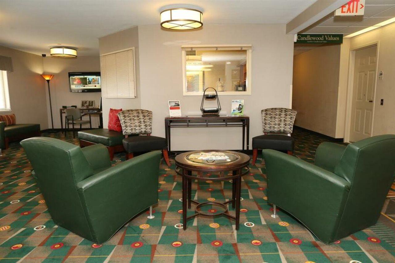 Candlewood Suites East Lansing By Ihg Екстер'єр фото
